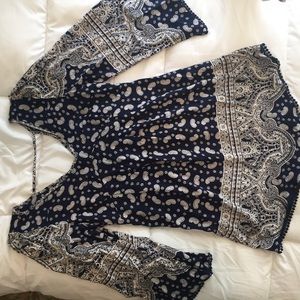 Bell-sleeve tunic mini-dress